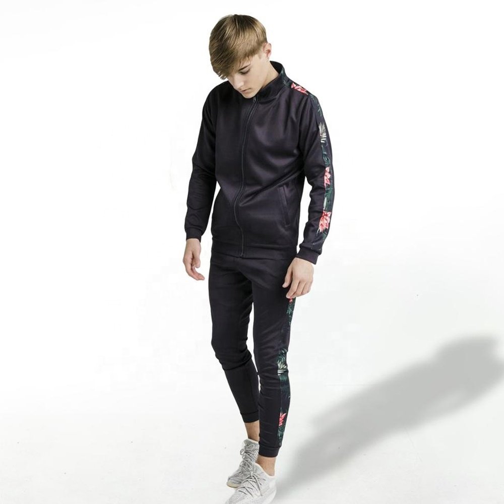 2024 fashionable custom logo New Men's Tracksuit Kids Girls Boys Plain Tracksuit With Printed Stripes Zipper-up Track Suit