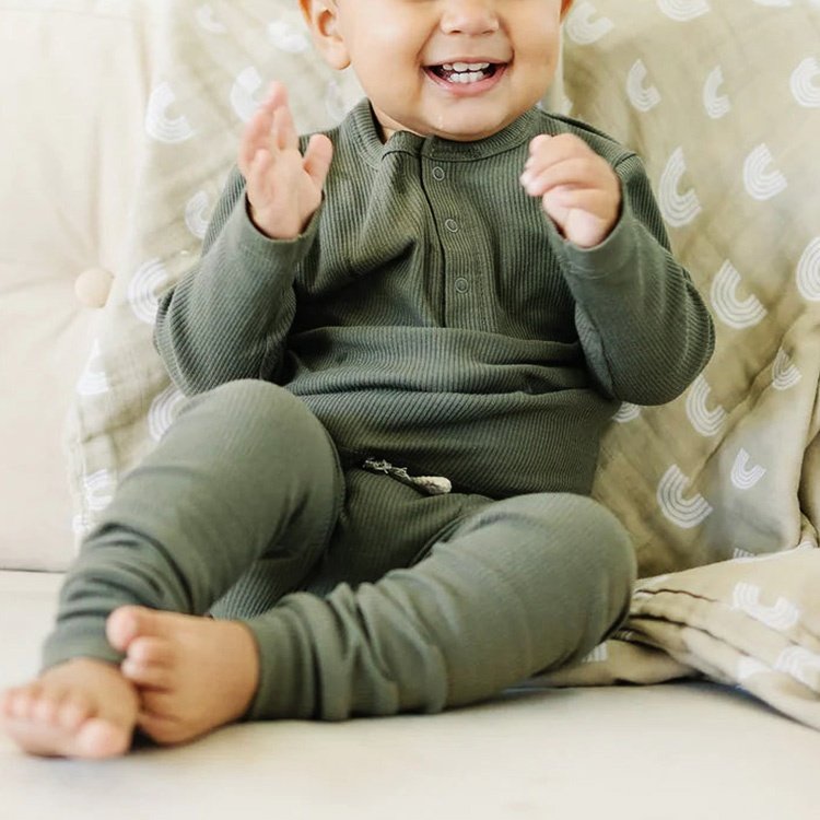 High-Quality Winter Custom Boys Solid Color Spandex Organic Cotton Baby Clothing Sets