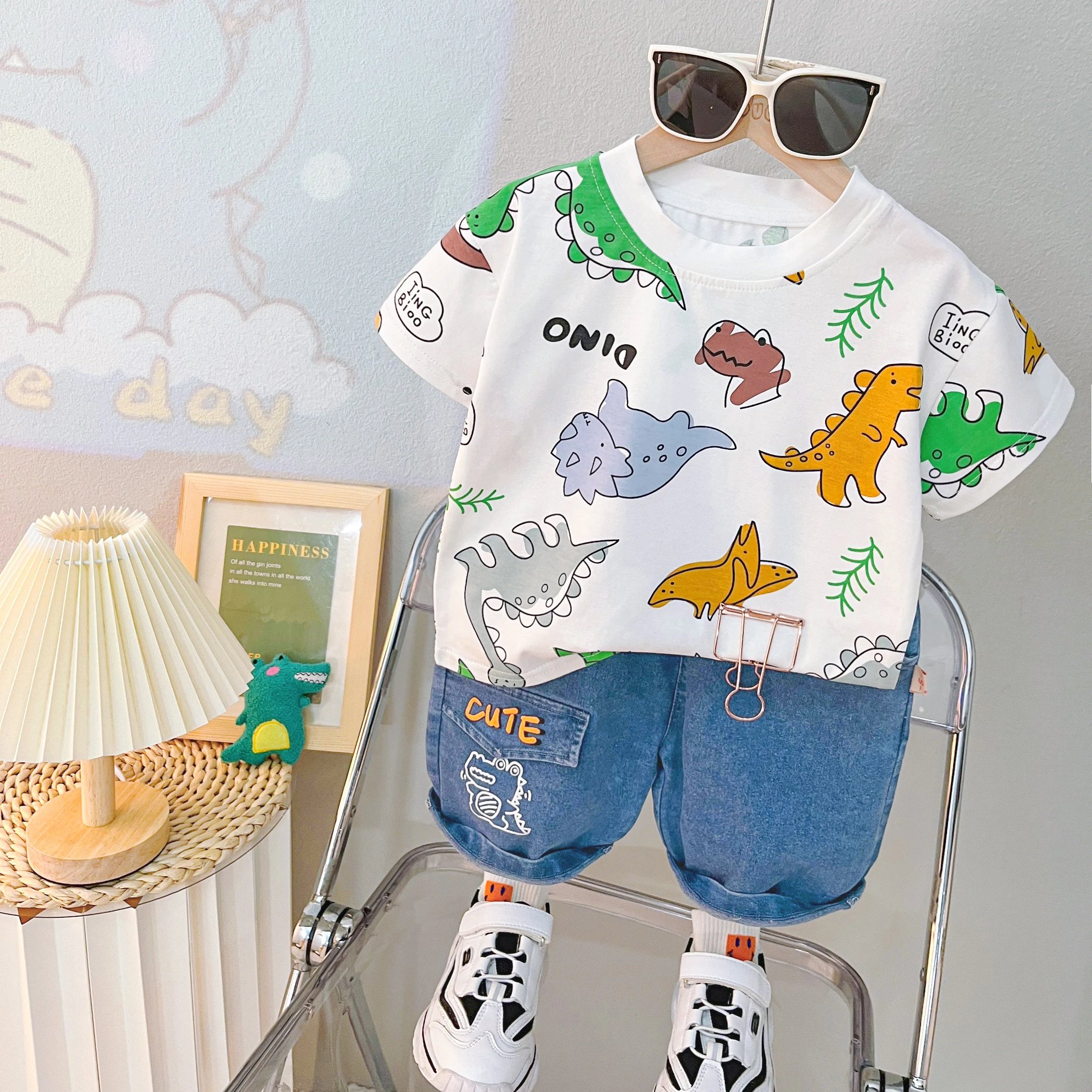 2024 year Guangzhou Latest summer shirt for kids boys plain t-shirt for baby boy clothing sets Dinosaur cartoon T-shirt for kids