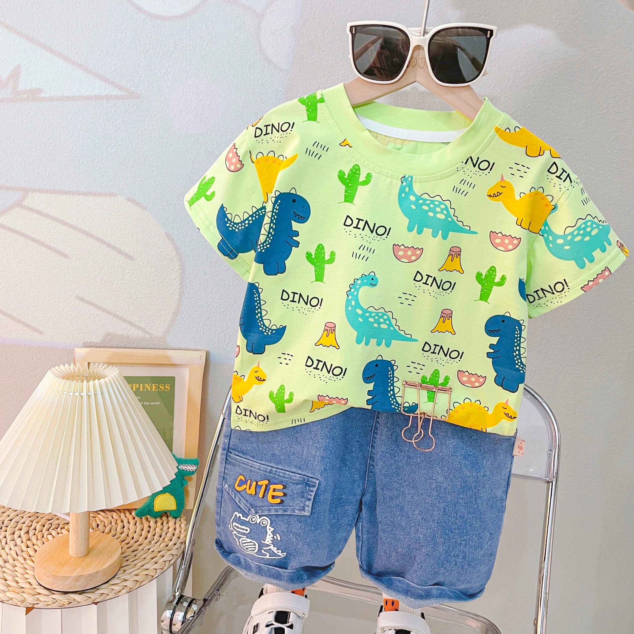 2024 year Guangzhou Latest summer shirt for kids boys plain t-shirt for baby boy clothing sets Dinosaur cartoon T-shirt for kids