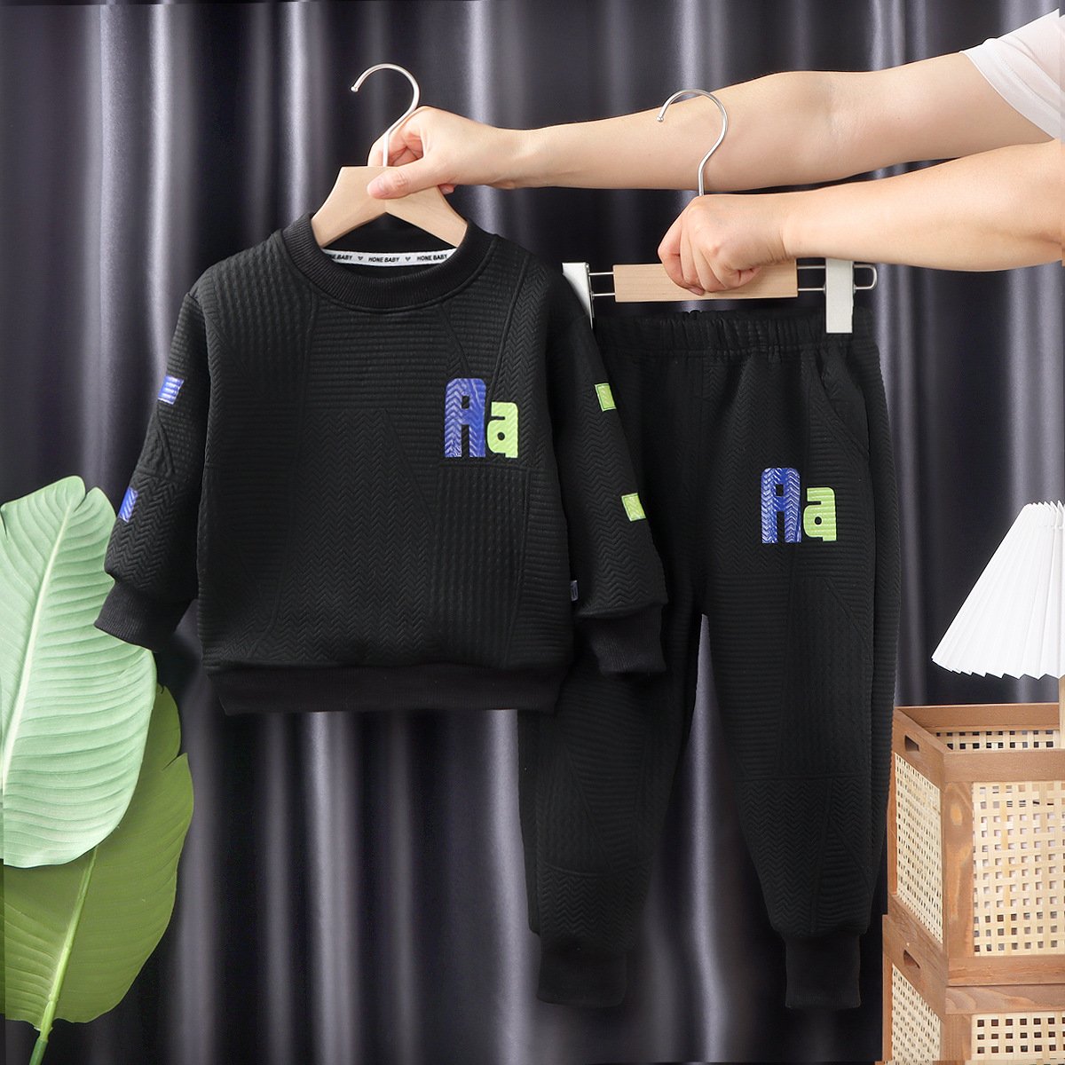 Children's Autumn New Sweater Spring and Autumn Boys' Fashionable Leisure Sports Set