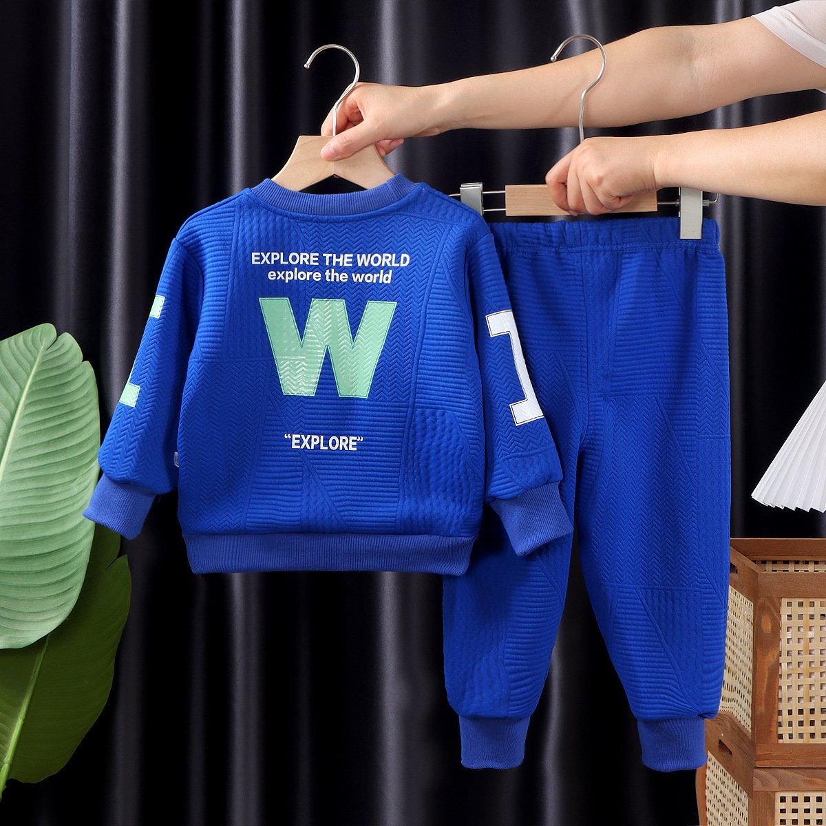 Children's Autumn New Sweater Spring and Autumn Boys' Fashionable Leisure Sports Set