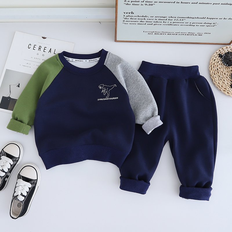 2024 factory wholesale Cartoon car design 1-5 Years Kids Clothes Boy's sets Cartoon hoodie + pants baby boys clothes set cloth