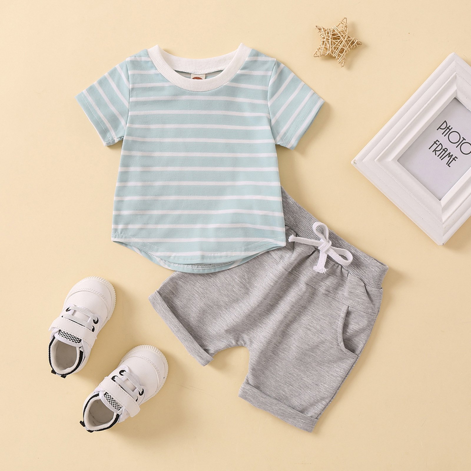2024 Summer Boys Striped Simple Style Round Neck T-shirt Shorts Two Pieces Kids Clothing Sets