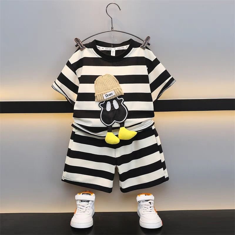 Wholesale Summer Children's Clothing Made in China ODM Supply Short Sleeve Shorts in Worested Fabric Two Sets
