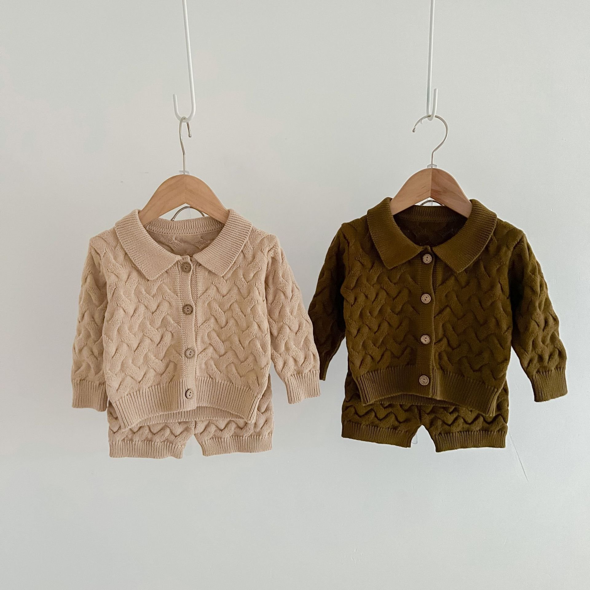 Spring Baby Boy Girl Fried Dough Twist Cardigan Sweater Suit Solid Shorts Coat Suit Newborn Baby Clothes Set