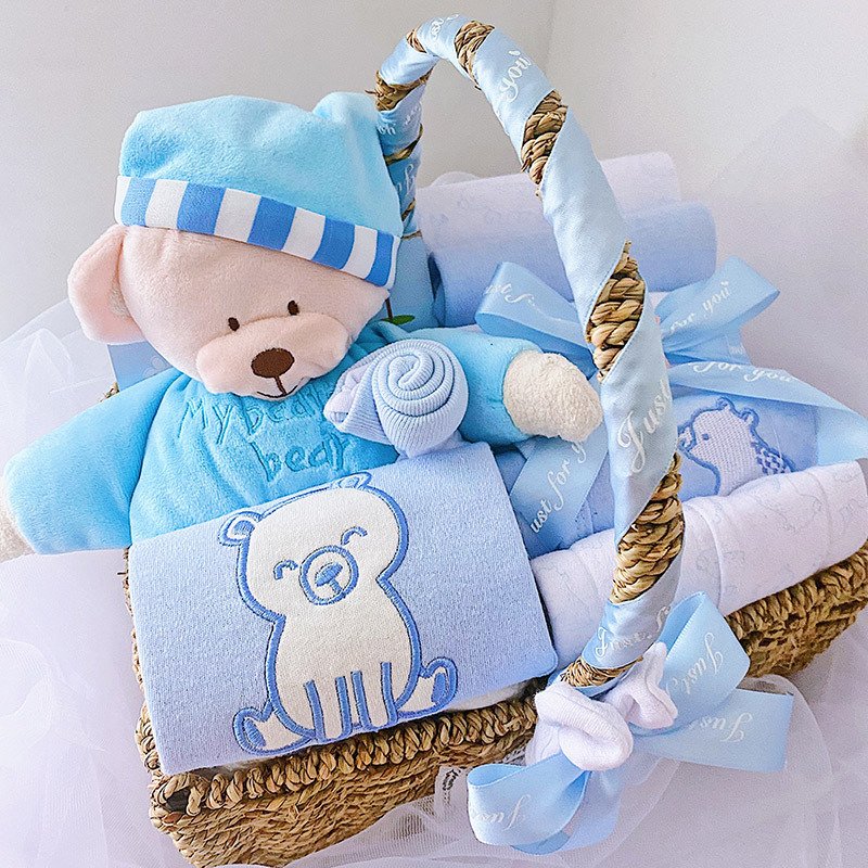Factory Top Selling Newborn Baby Clothing Toddler 95% Cotton Rompers Hats Gloves Bibs Infant Bodysuit Sets With Handmade Baskets