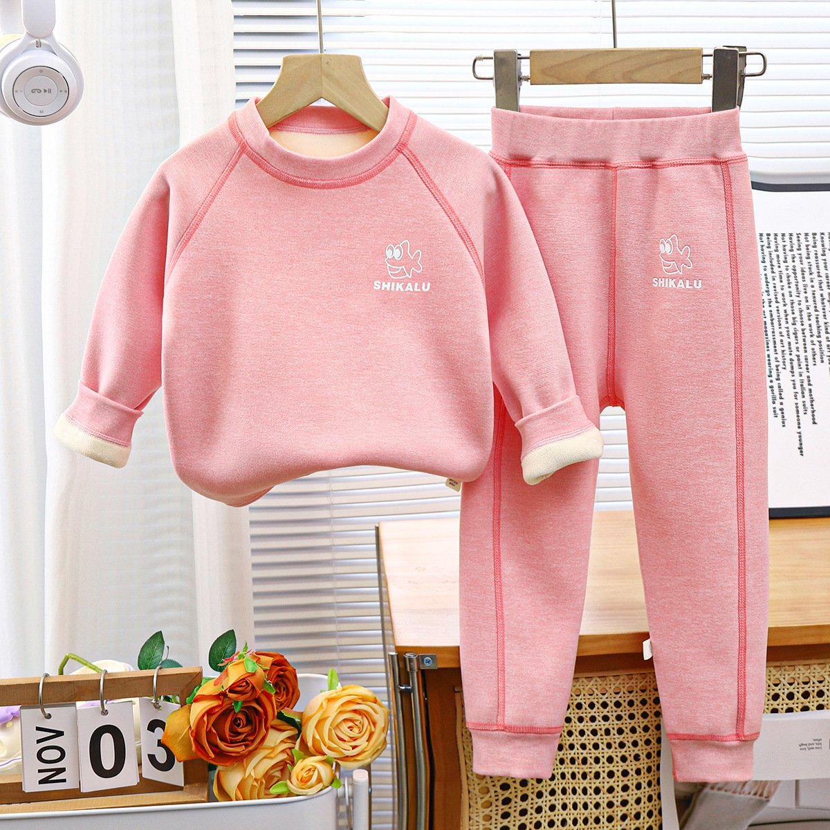 Children's boneless heating set Boys and girls two-piece home wear new underwear