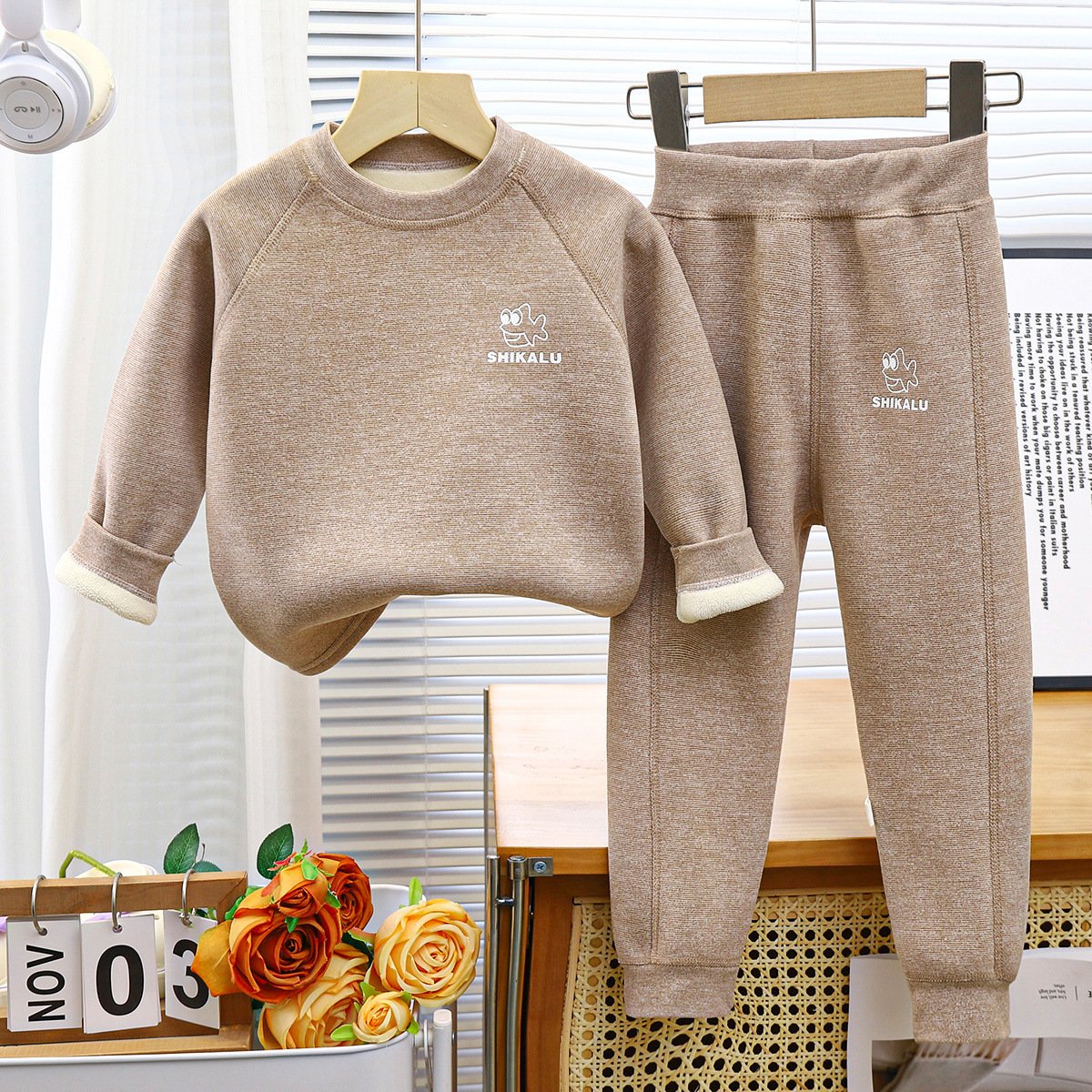 Children's boneless heating set Boys and girls two-piece home wear new underwear