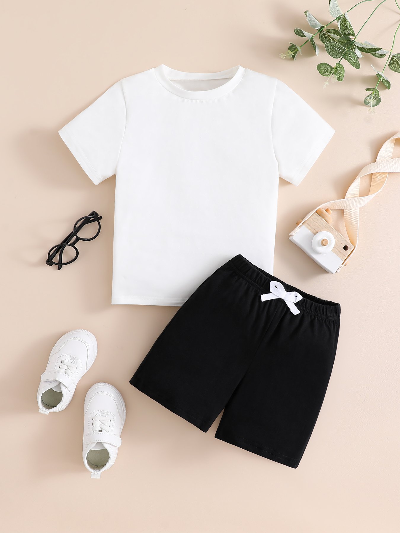 Casual summer t-shirt shorts wholesale 2-piece set of children's clothing for 4 to 8 years old little boy baby clothing