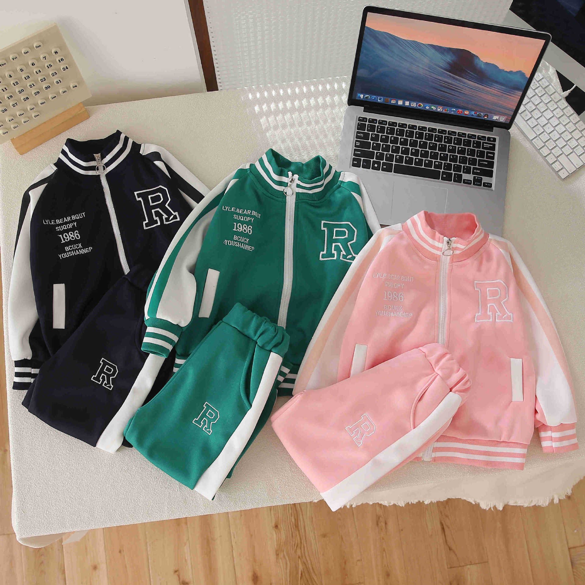 Boys and girls 3-14 years old baseball suit shoulder stylish sportswear two-piece set
