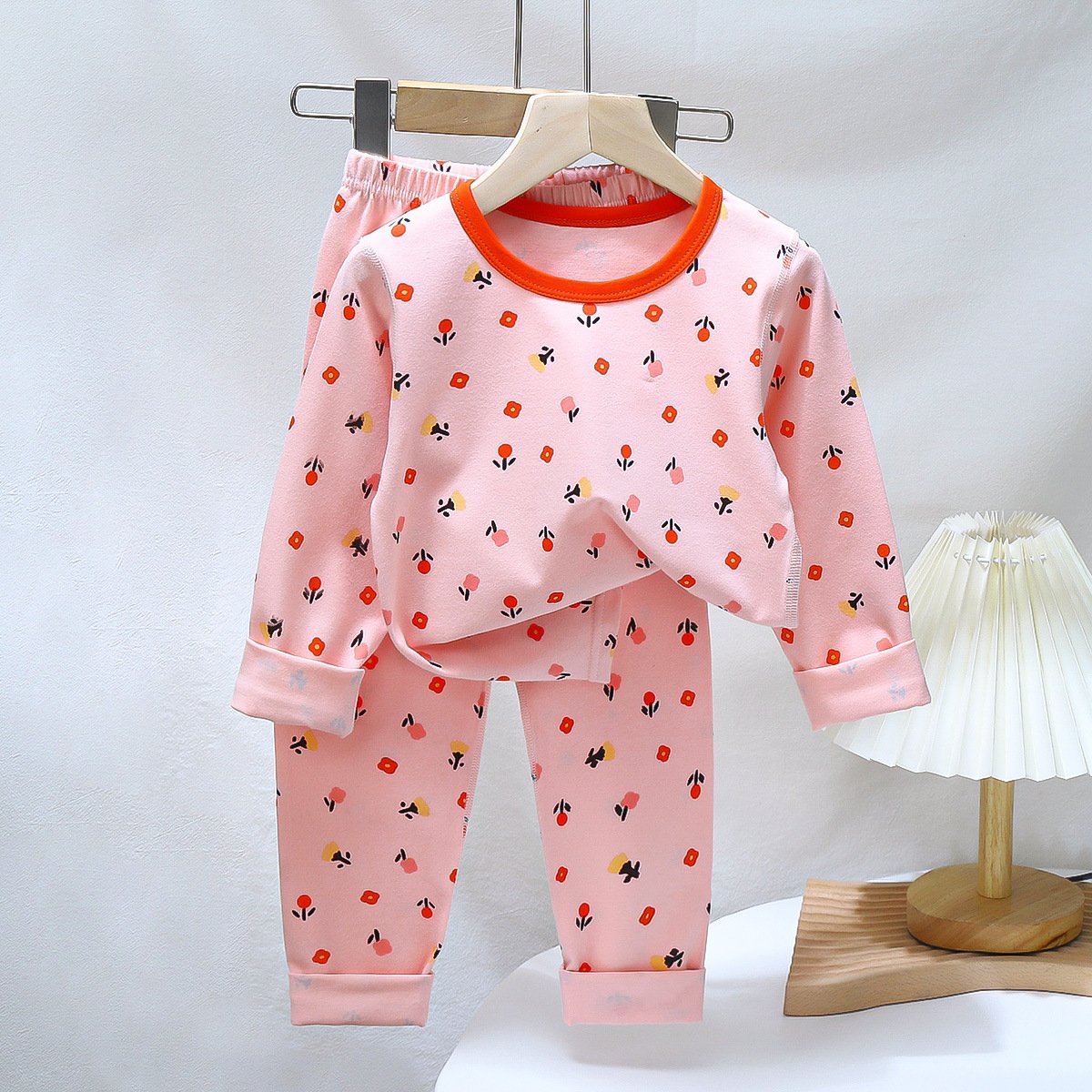 Wholesale of children's boneless pajamas set baby cotton autumn clothes and autumn pants set