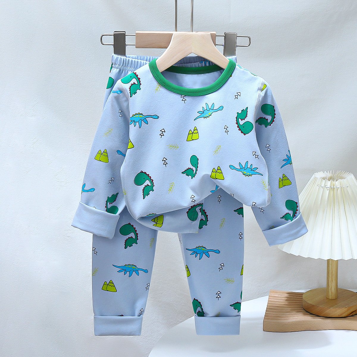 Wholesale of children's boneless pajamas set baby cotton autumn clothes and autumn pants set