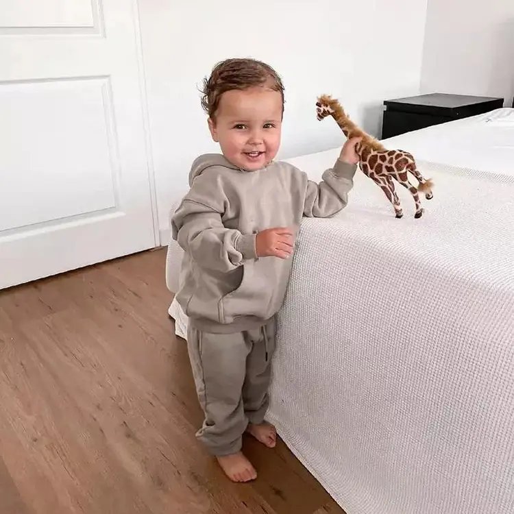 2023 OEM Customized Kids sportswear Casual Color block Sweatshirts Jogger set Kids tracksuit