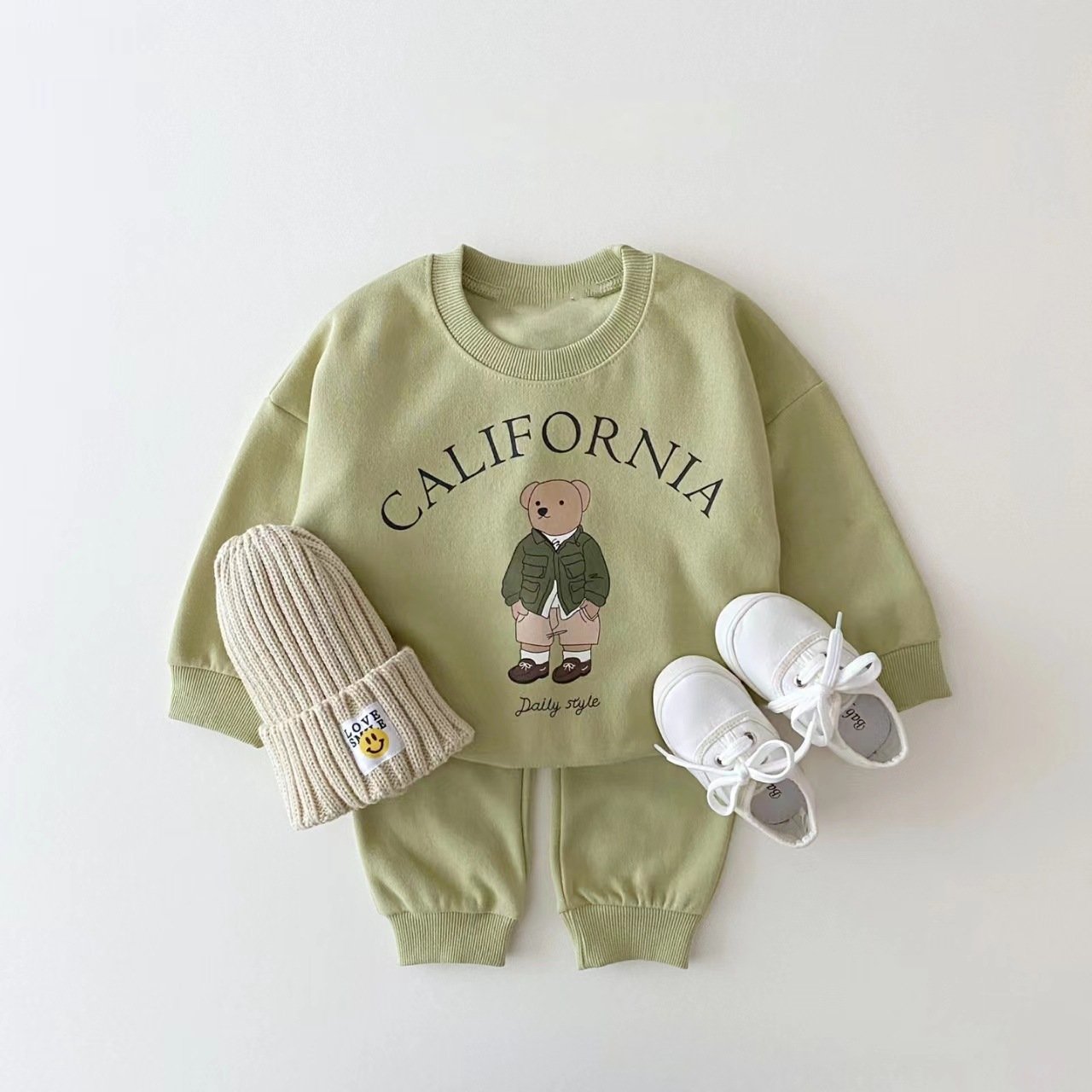 Ivy83654A 2023 Korean kids' clothing set children cartoon bear track suits Toddler casual sweatshirts sets baby clothes