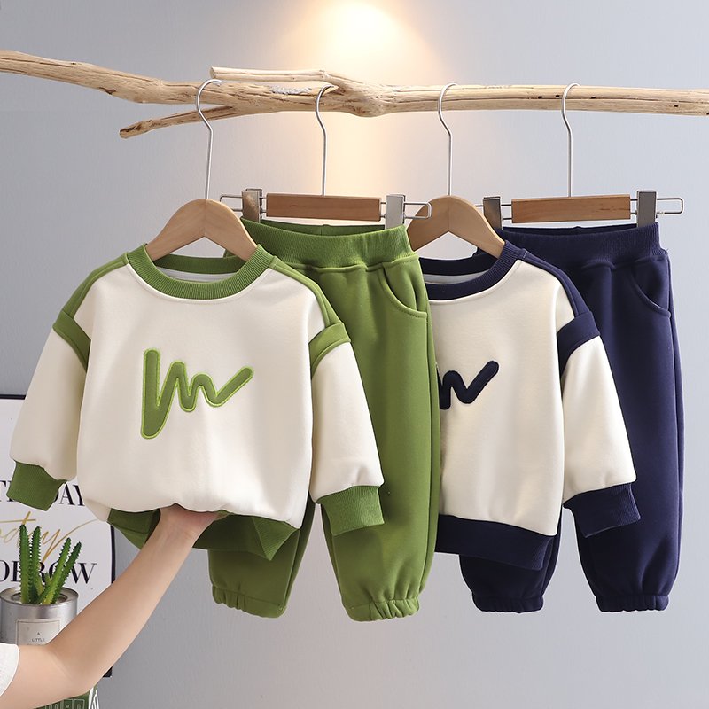 2024 new winter pullover hoodie English letters boys children long-sleeved fashion winter style two-piece set