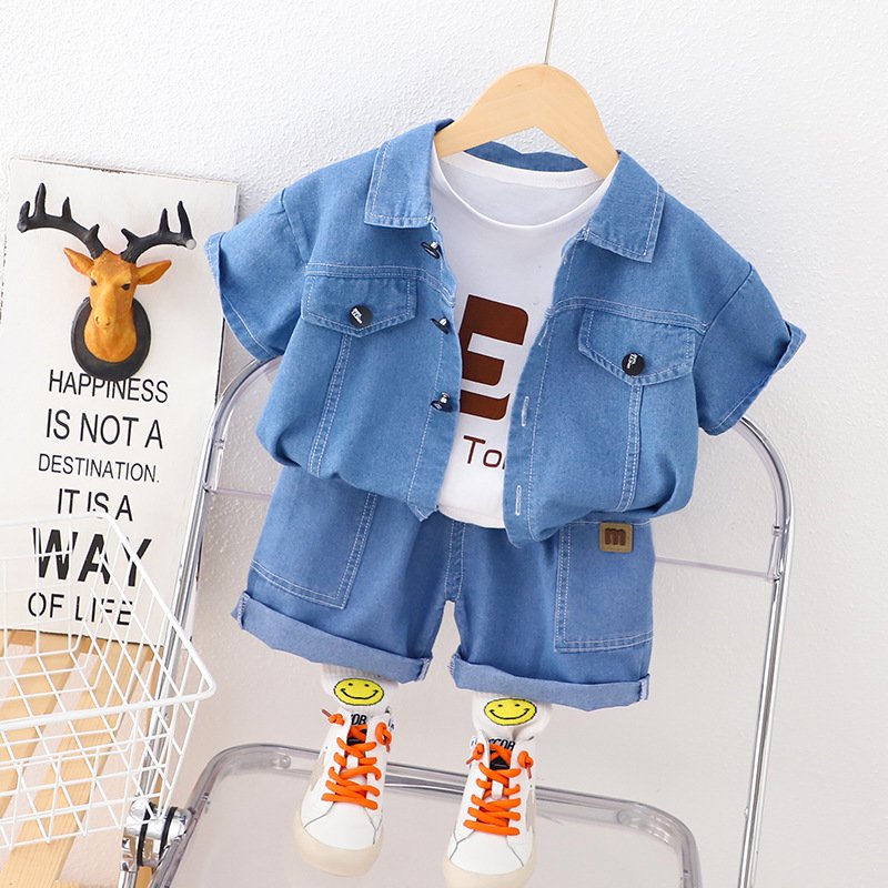 Boys summer suit 2023 new children's clothes summer denim cardigan short sleeved three-piece set three-year-old baby