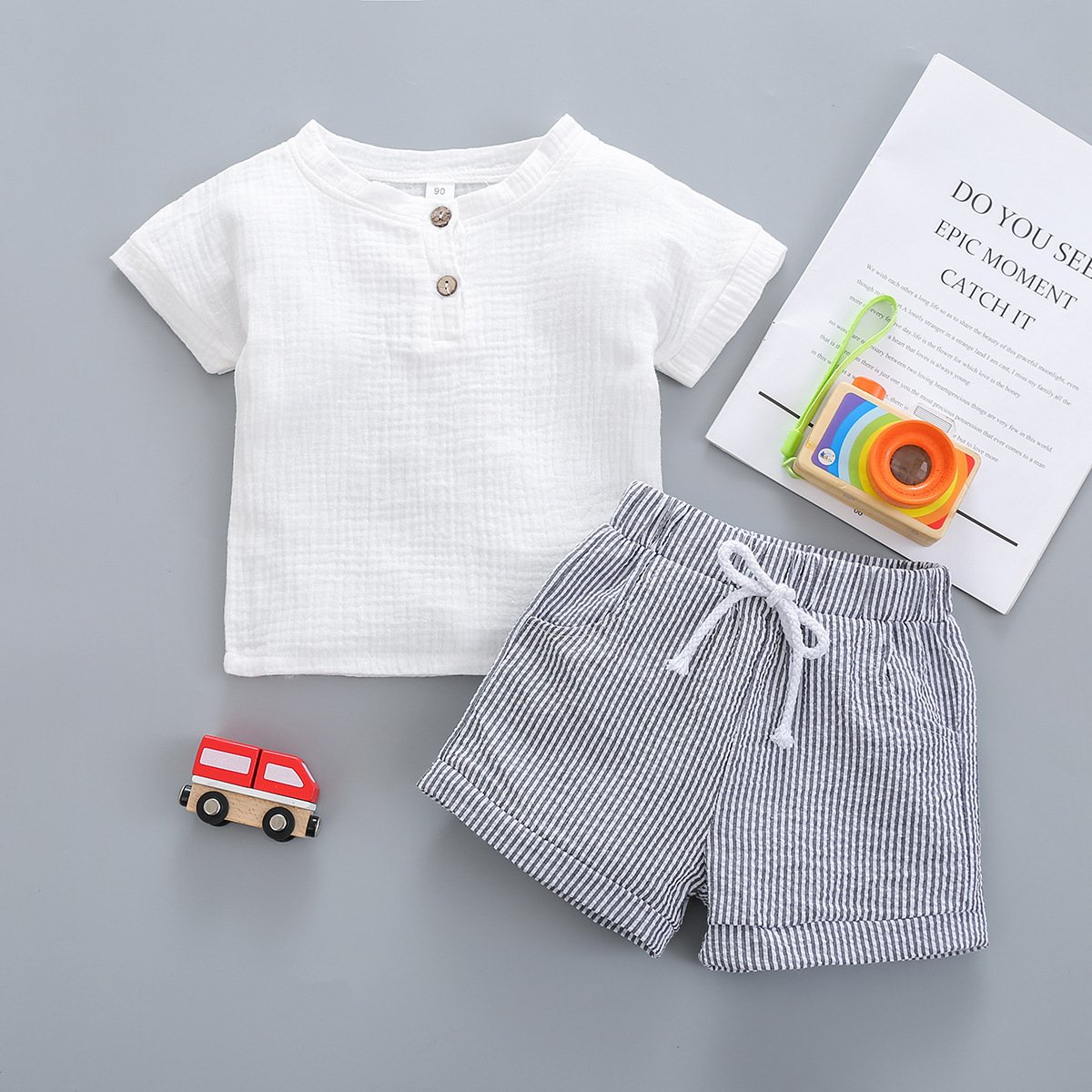 2024 manufacturers bulk wholesale Hot Sale Short Sleeve Kids T-Shirt clothing Outfit Two Pieces Set Summer