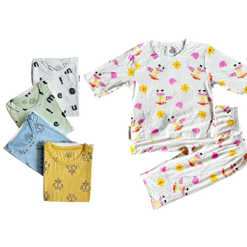 Children's Casual Jersey Print Clothing Set Boys and Girls Cartoon Animal Top Pants Baby Clothing Gift Box Content