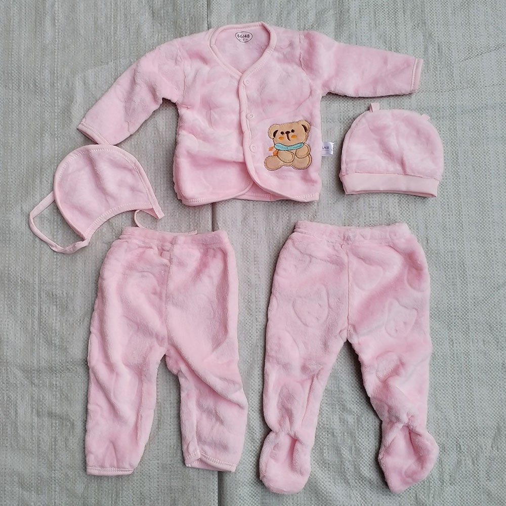 0-6 Month Newborn Baby Products 5 Piece Newborn Essentials Baby Clothes Wholesale Winter Cute Layette Gift Set