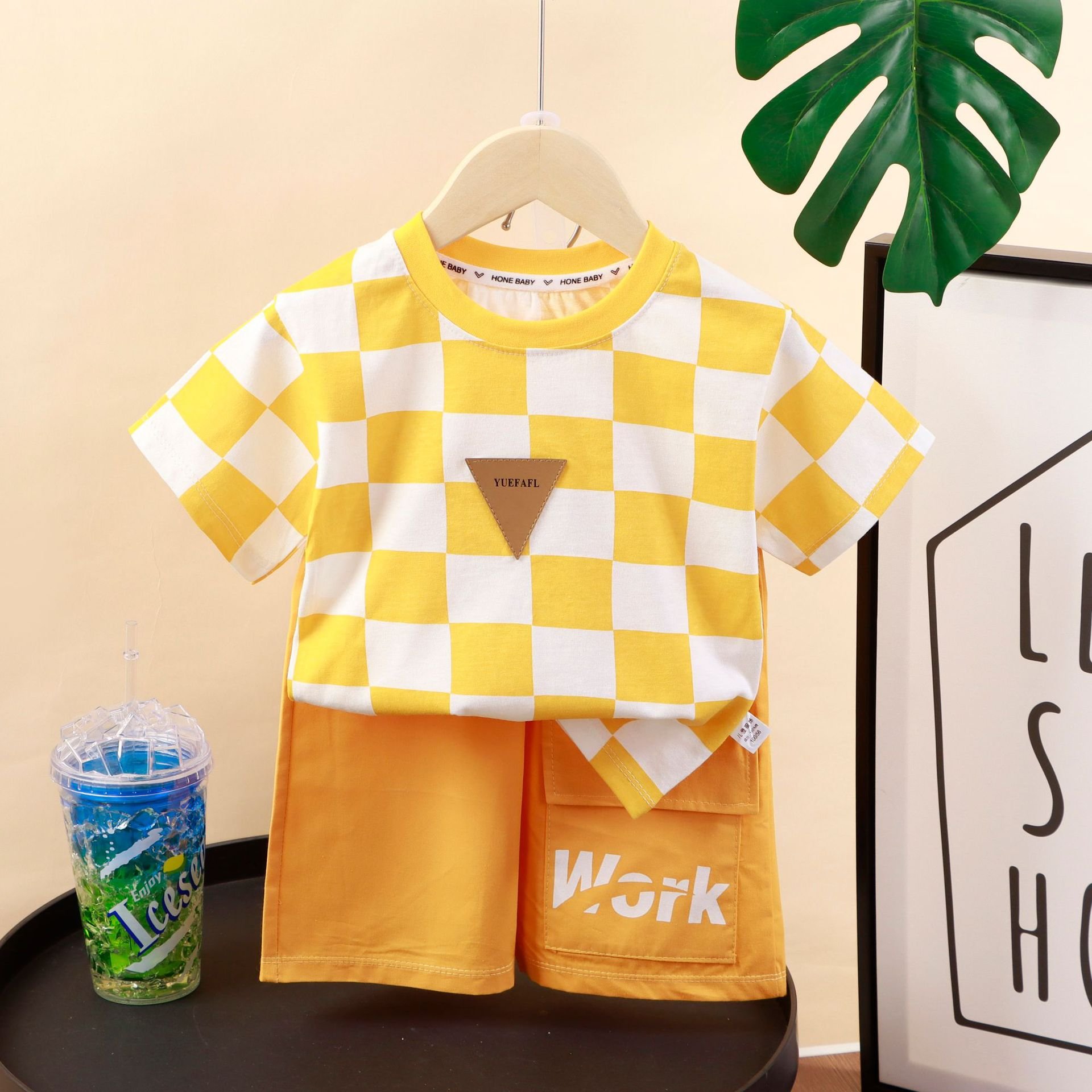 Wholesale price children's short-sleeved suit summer cotton tartan design style1-9 years old baby clothing sets