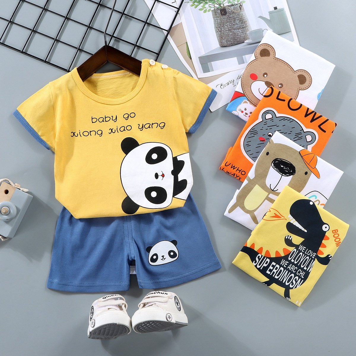 Wholesale 2pcs Cotton Baby Clothing Sets Cartoon Summer Jogging Suit with Pullover Closure Kids Pajama Suit with Short Sleeves