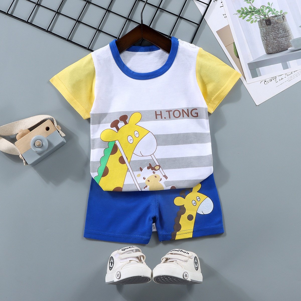 Wholesale 2pcs Cotton Baby Clothing Sets Cartoon Summer Jogging Suit with Pullover Closure Kids Pajama Suit with Short Sleeves