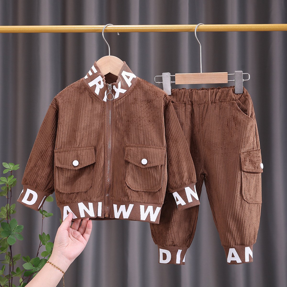 Children's clothing handsome boy spring new corduroy zipper long sleeve leisure sports two-piece spring and autumn set wholesale
