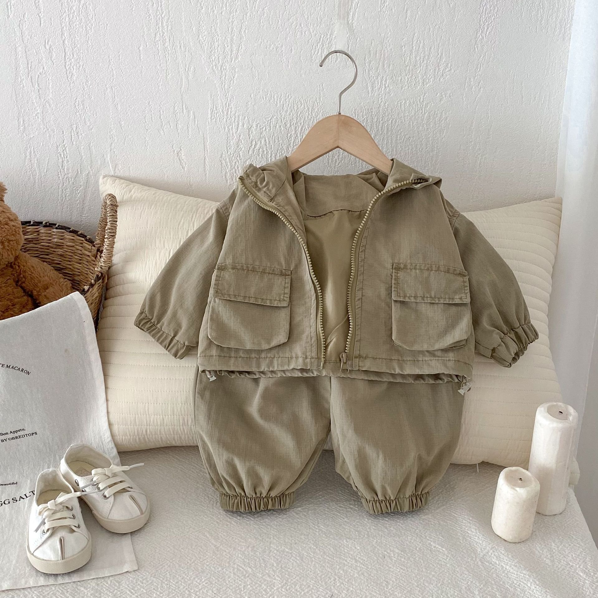 Latest Design Autumn Spring Fashion Boutique 2024 boys hooded clothing sets with poacket