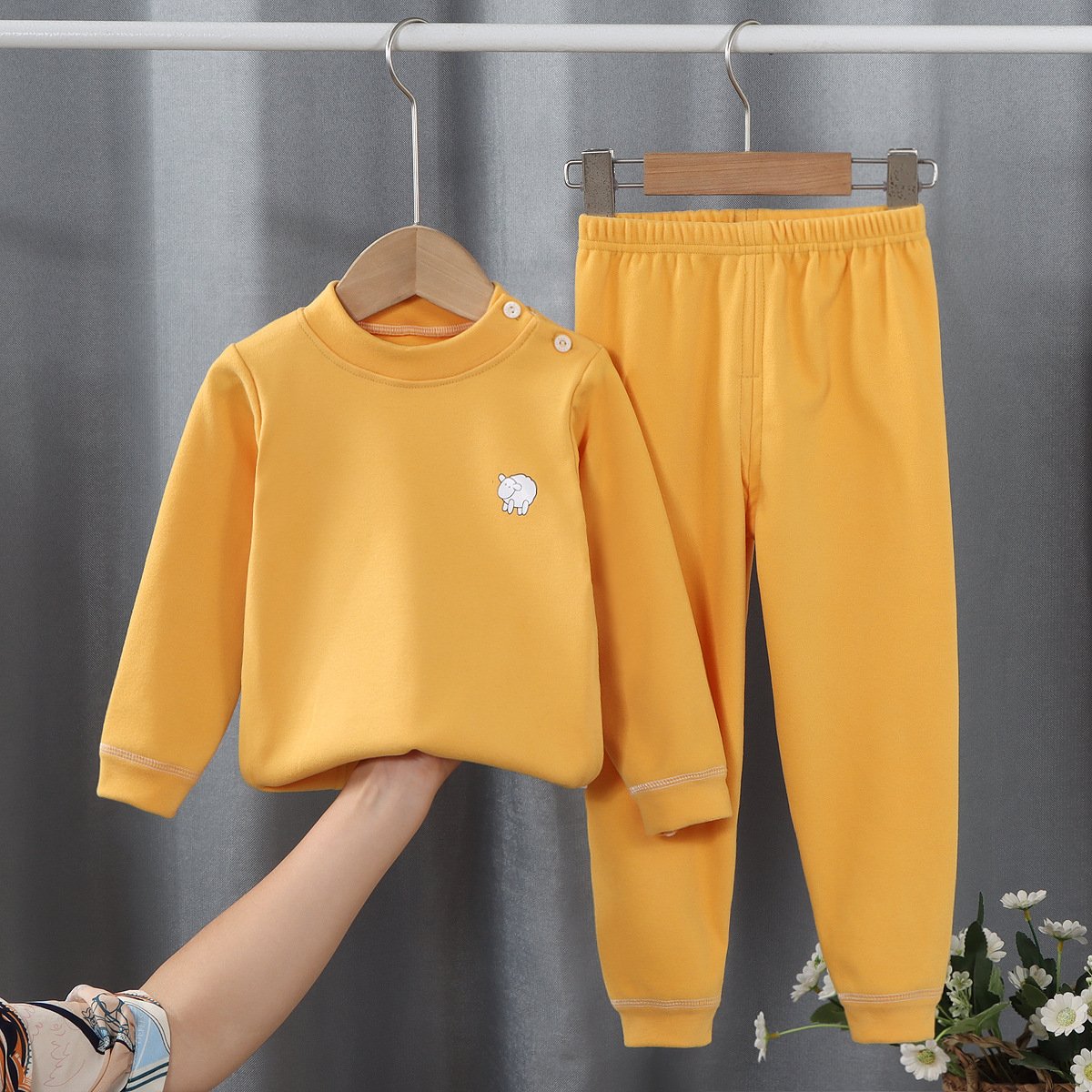 Children's warm set 0-14 years old autumn and winter boys and girls underwear home wear baby base children's clothing