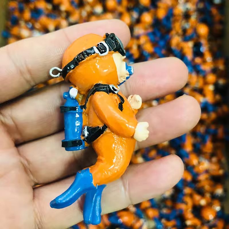 Aquarium Decoration Figurine Diver with Floating Ball Fish Tank Ornament