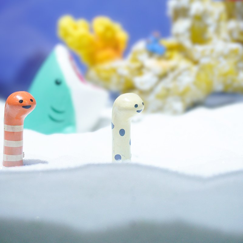 Wholesale Cute blue creative bottom spotted striped Moray eel cartoon style Aquarium decoration Fish Tank Aquarium Decoration