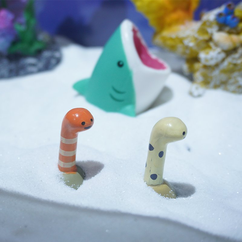 Wholesale Cute blue creative bottom spotted striped Moray eel cartoon style Aquarium decoration Fish Tank Aquarium Decoration