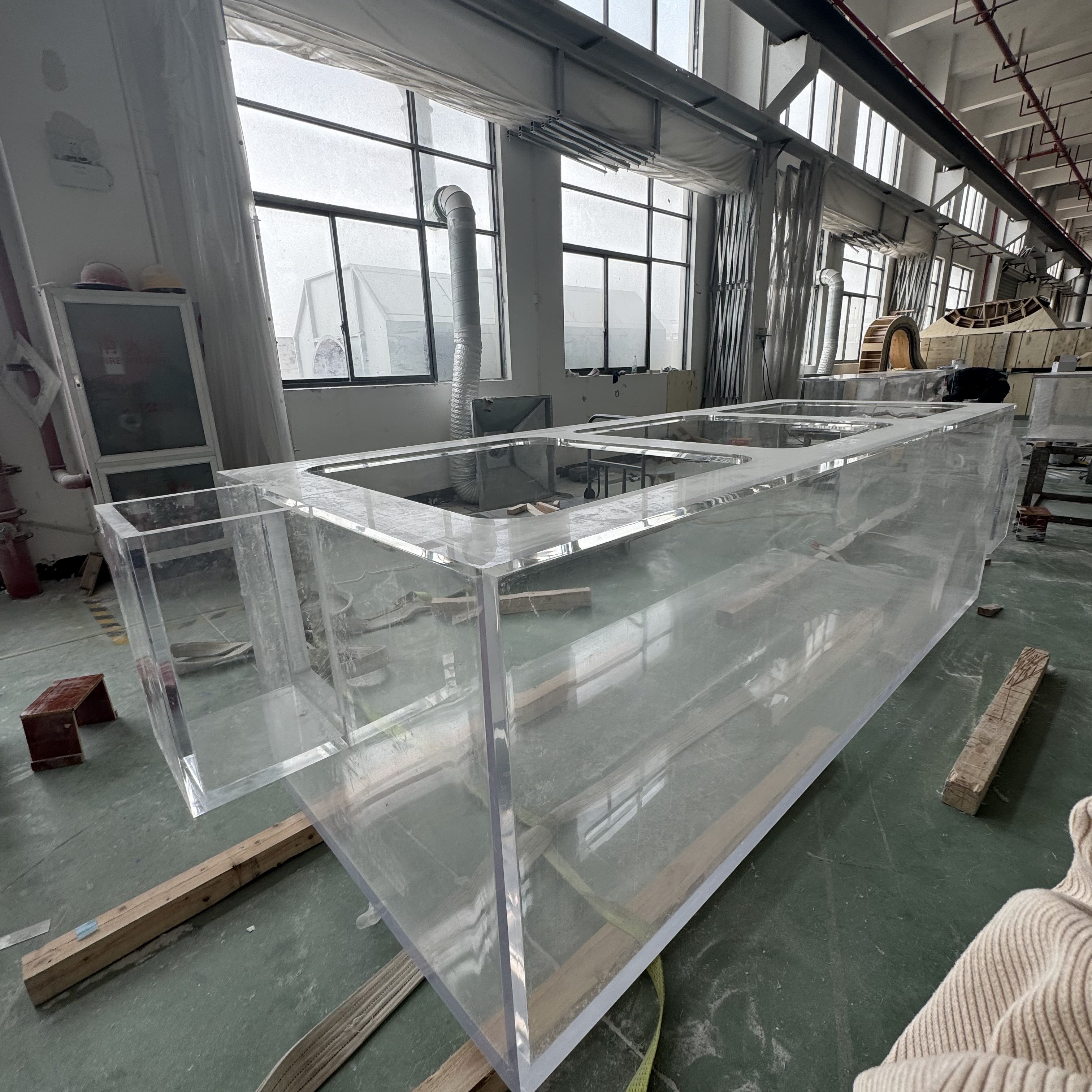 High quality cheap price custom very large betta fish tank acrylic divider aquarium