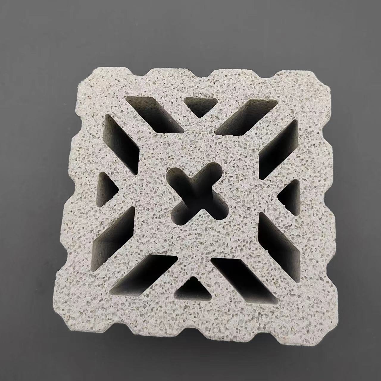 Large Size Ceramic Bio Filter Media Aquarium Filter Media Bacteria House Brick