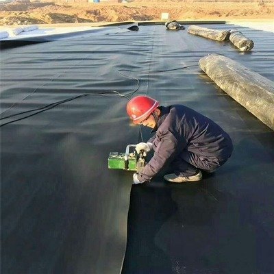 HDPE Smooth and Textured Geomembrane for Landfill Liners Tank Liners/Waterproofing Membrane Fish Pond HDPE Geomembrane Liner