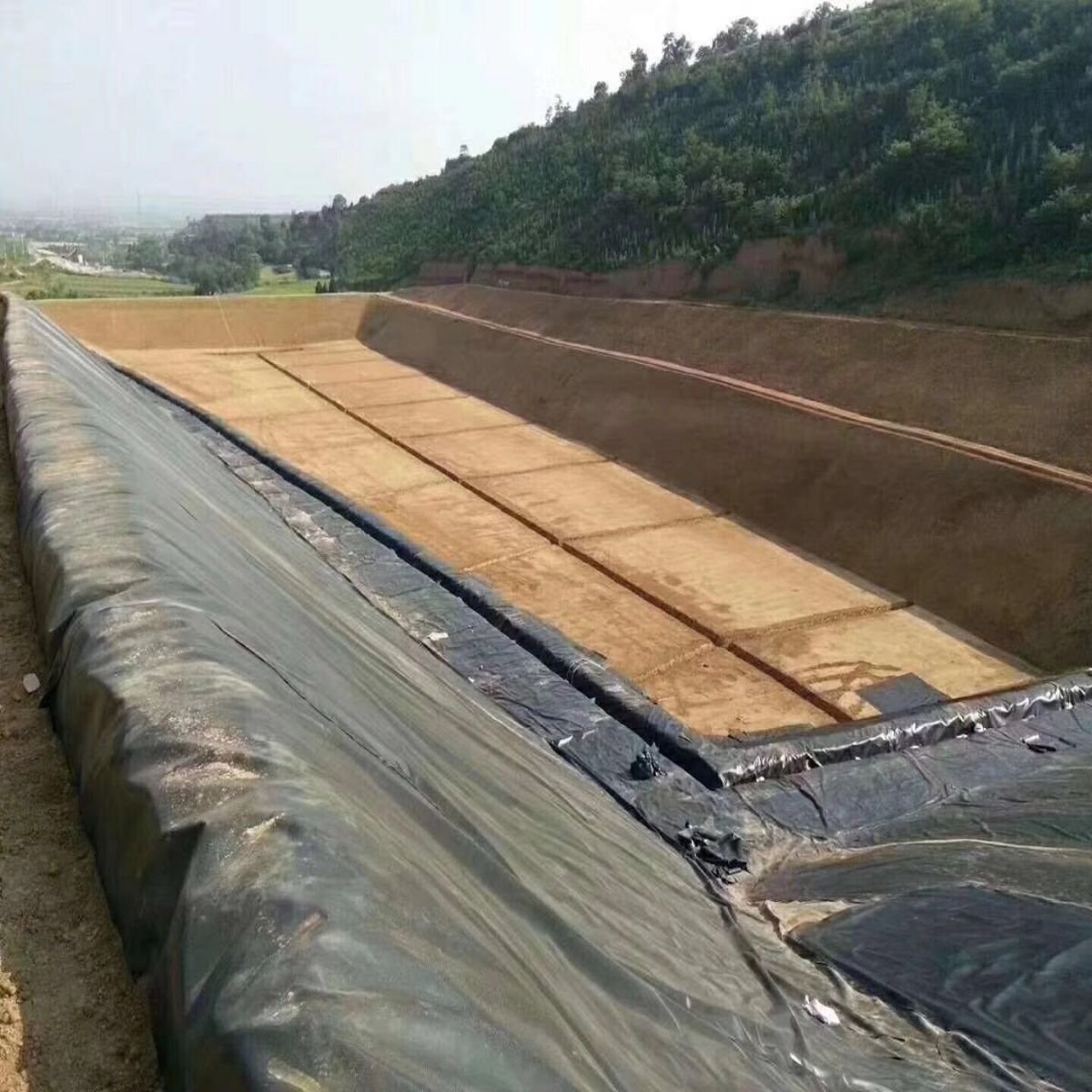 Waterproof HDPE Impermeable Membrane 1mm 2mm Water Impervious Geomembrane for Biogas Digester