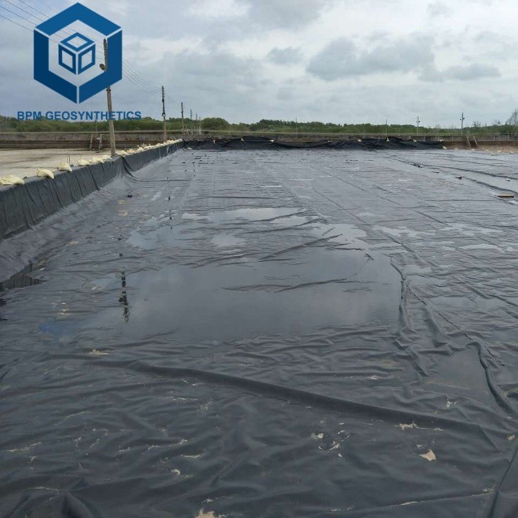 Geomembranes HDPE Liner for Artificial Lake Saudi Arabia Market