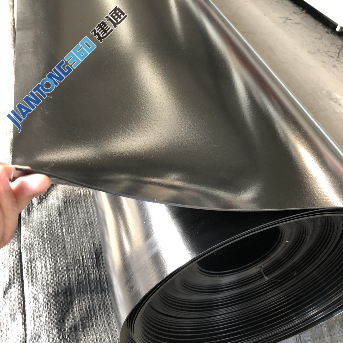 Hdpe Geomembrane Waterproof Plastic Pond Liner HDPE Hdpe Geomembrane 15mm Pond Liner For Biogas