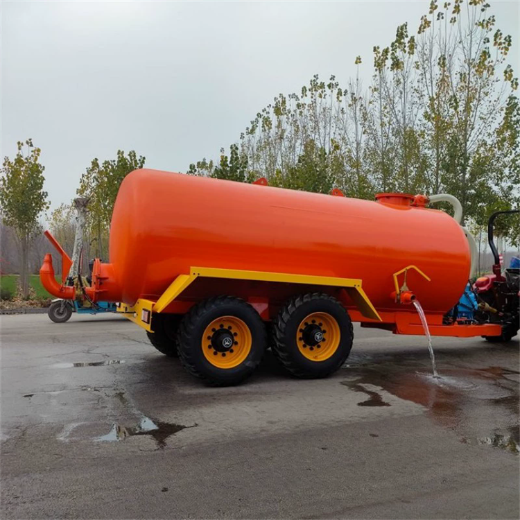 Biogas slurry transport irrigation garden field road spray watering watering tank trailer biogas liquid filling manure truck