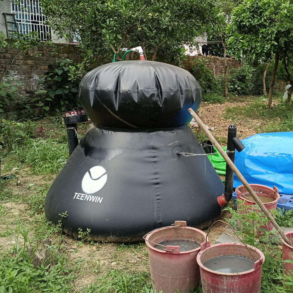 Household biogaz digester system convert organic waste to cooking gas