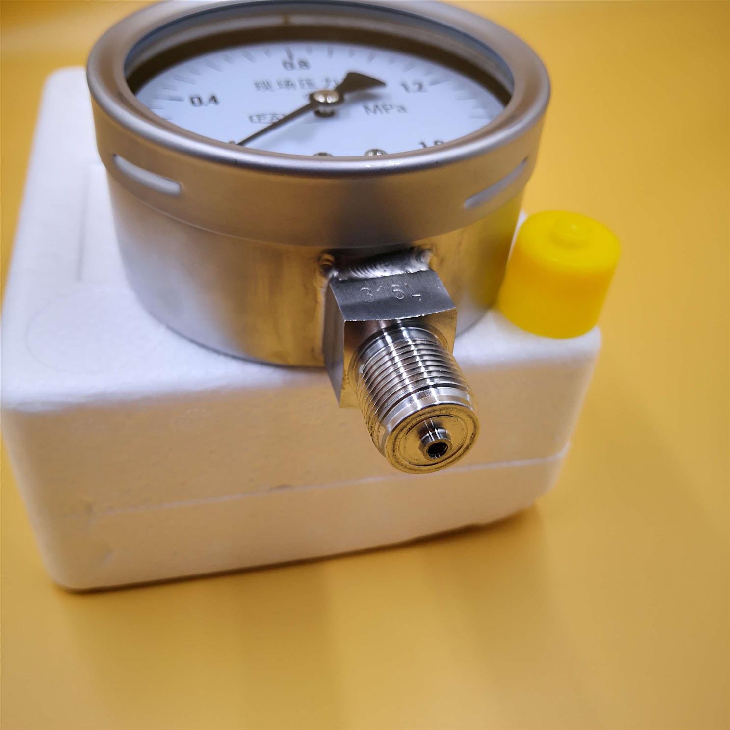 100mm(4inch) Dial stainless steel pressure gauge shockproof manometer (YB-100,0-0.6MPA,0-1.6MPA)