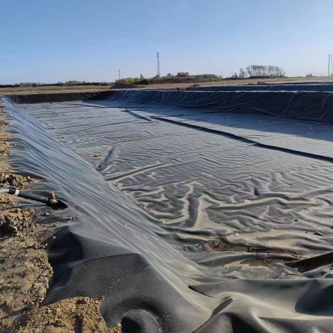 Black film for aquaculture biogas digester gas-tight high-density polyethylene geomembrane factory self-sale