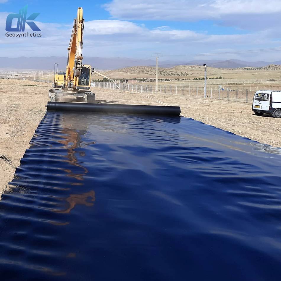 HDPE geomembrane anti-aging Black film biogas pool 0.2-3.0mm good anti-seepage effect hdpe geomembrane