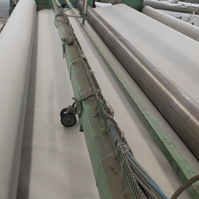 Factory direct sale HDPE composite geomembrane for wetland parks landfills tunnels etc