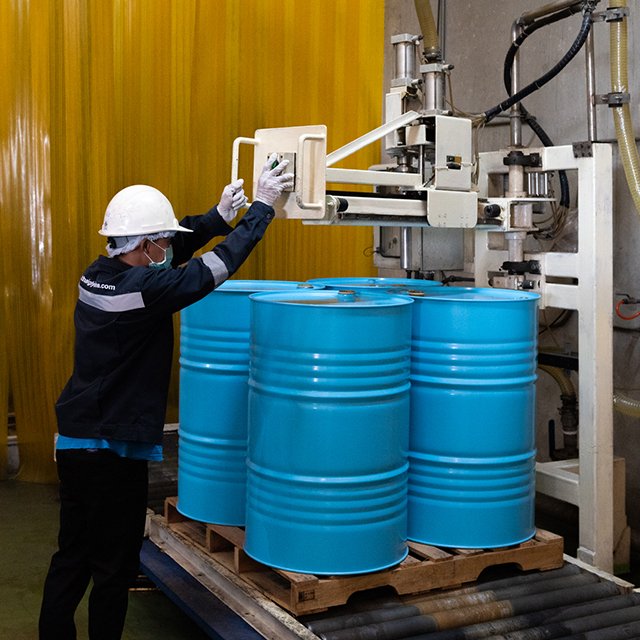 Steel Drums Packaging Organic Crude Yellow Glycerine 85% Best Price Glycerol Industrial Grade Thailand