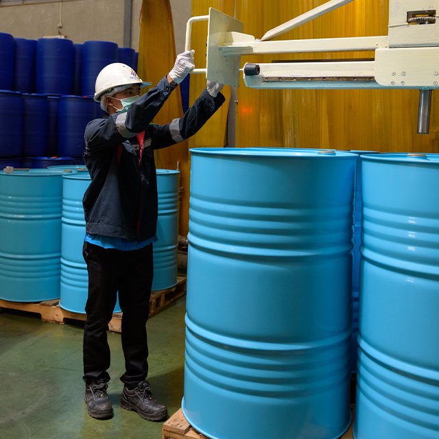 Steel Drums Packaging Organic Crude Yellow Glycerine 85% Best Price Glycerol Industrial Grade Thailand