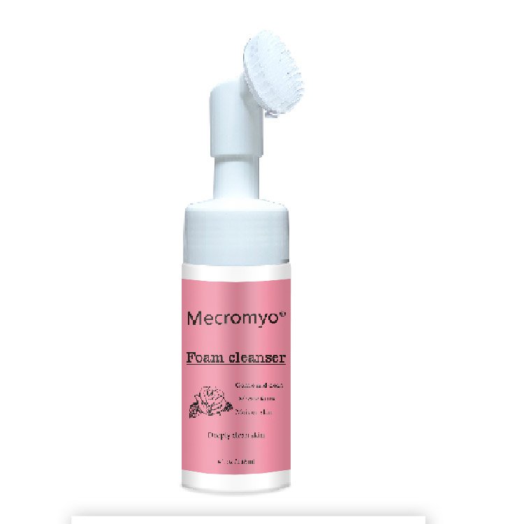 OEM/ODM Logo Cosmetics Organic Exfoliating Mousse Pore Cleanser 72 Hours Moisture Skin Care Face Wash Vitamin C Customizable