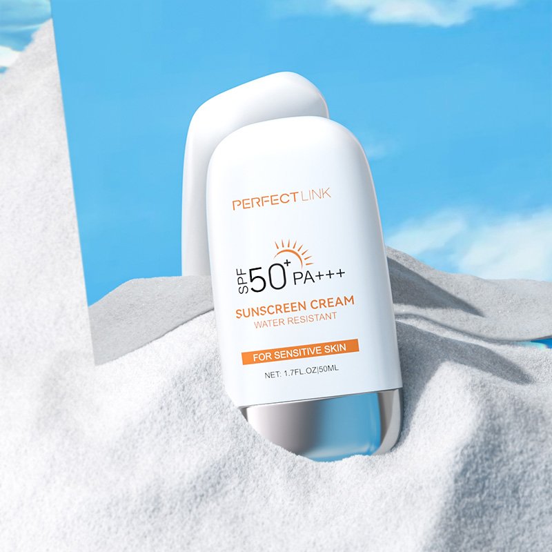 Wholesale OEM Cream/Liquid Color Sunscreen with Zinc Oxide UVA UVB Protective Lotion Long Lasting Facial Sunscreen SPF 50
