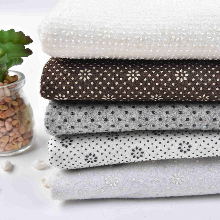 Factory Customized Tufting Carpet, Rugs Felt Backing Cloth Composite Drop Plastic Dot Anti Skip Non Woven Grey Backing Fabric/